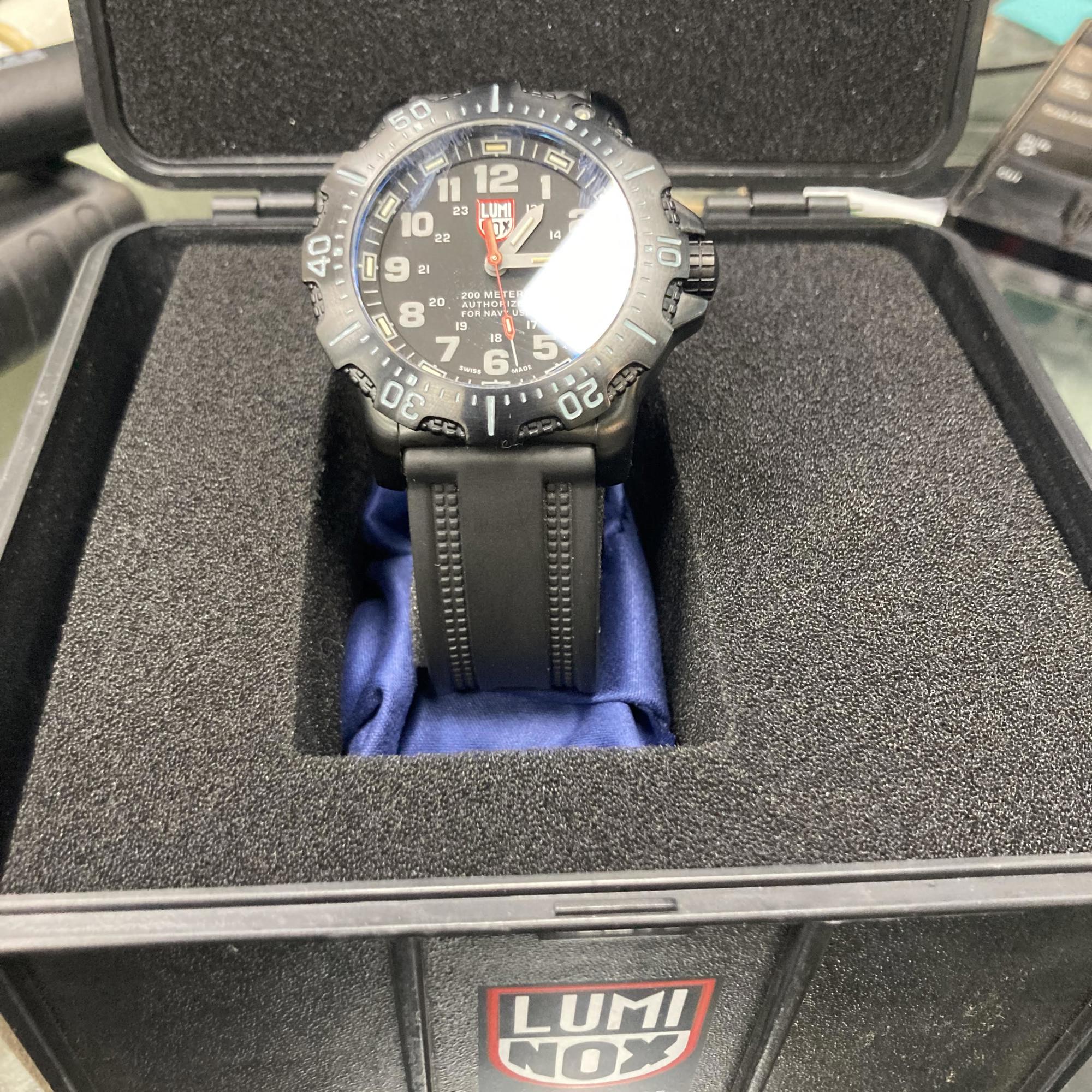  Full View Box, Documents and Luminox XS.4221.NV.F With Watch In The Image 