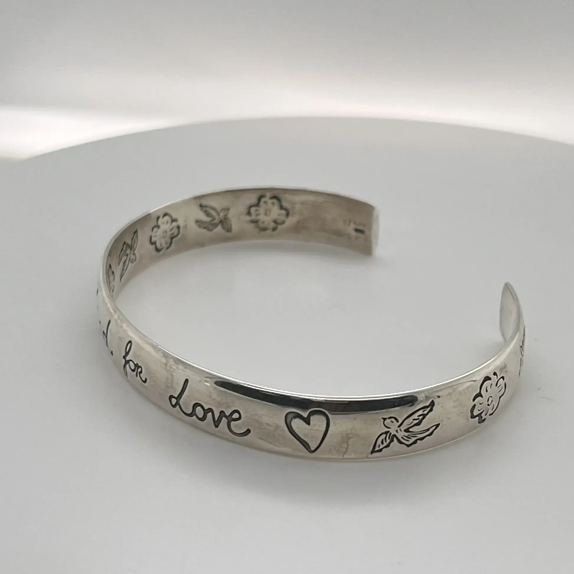 Gucci Blind For Love Cuff Bracelet 925 Sterling Silver Size