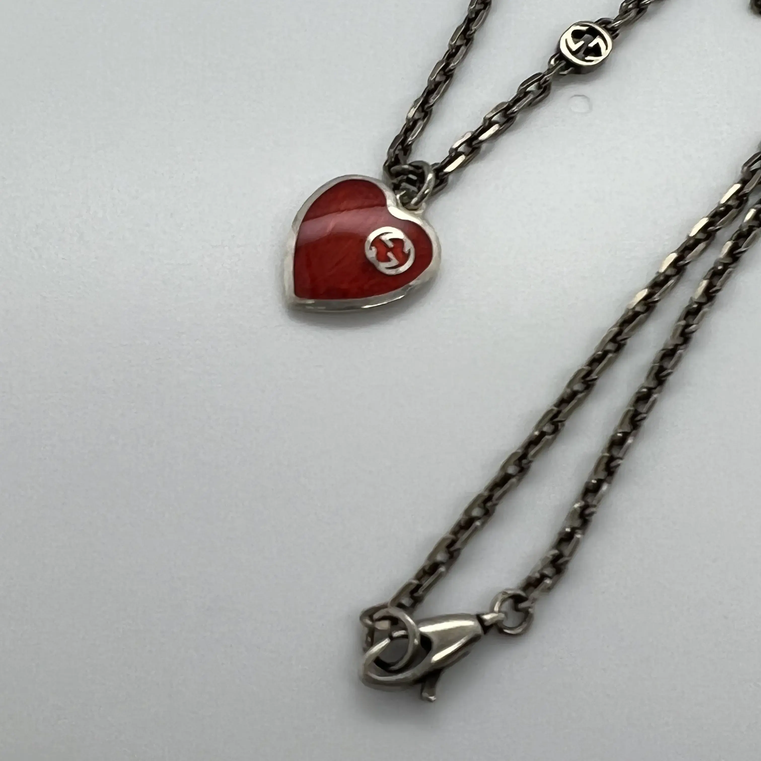 Gucci Interlocking G Red Heart Pendant Necklace 925 Sterling