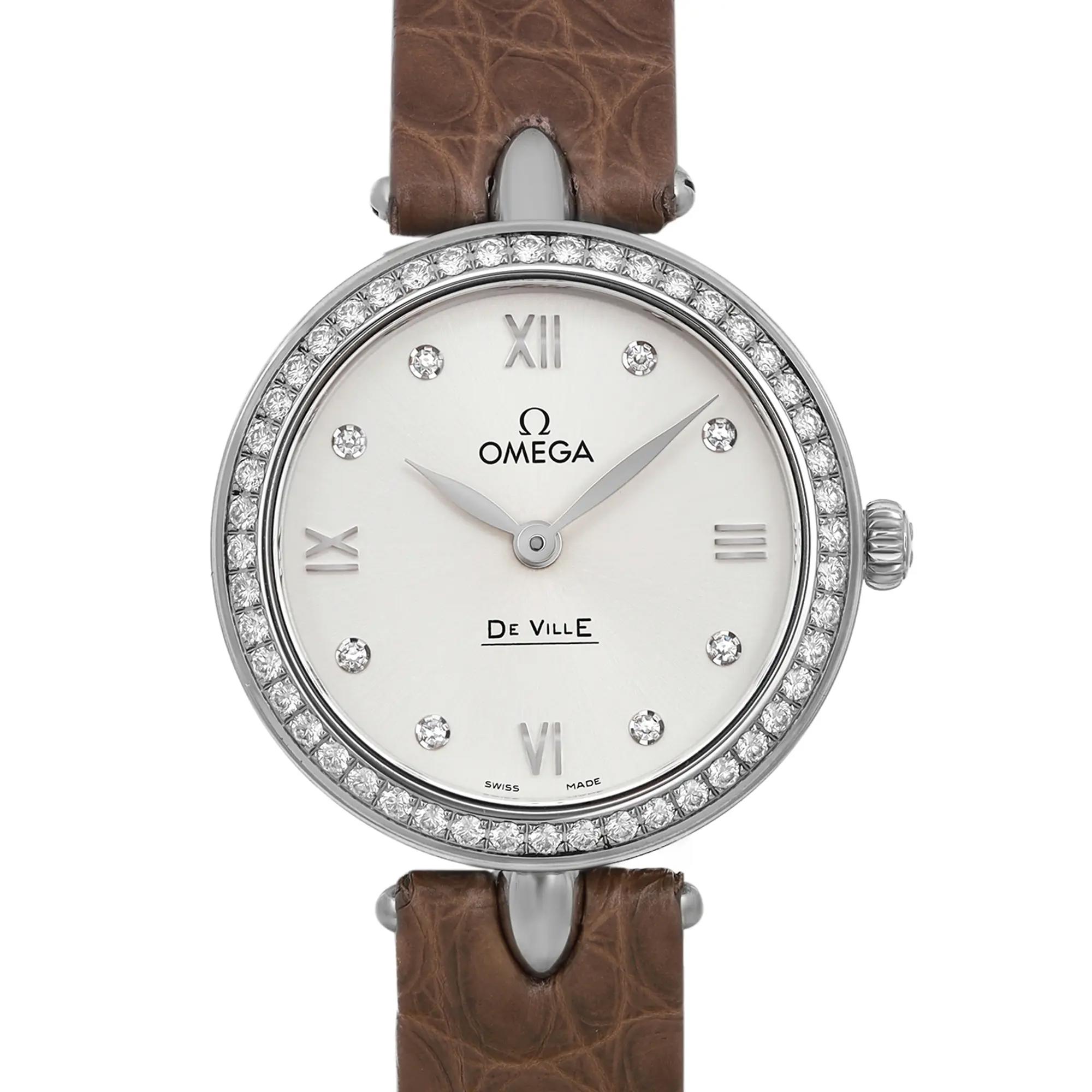 Up Close Front Facing Picture Of OMEGA Omega Calibre 1424 Stainless Steel Watch Display Model Condition