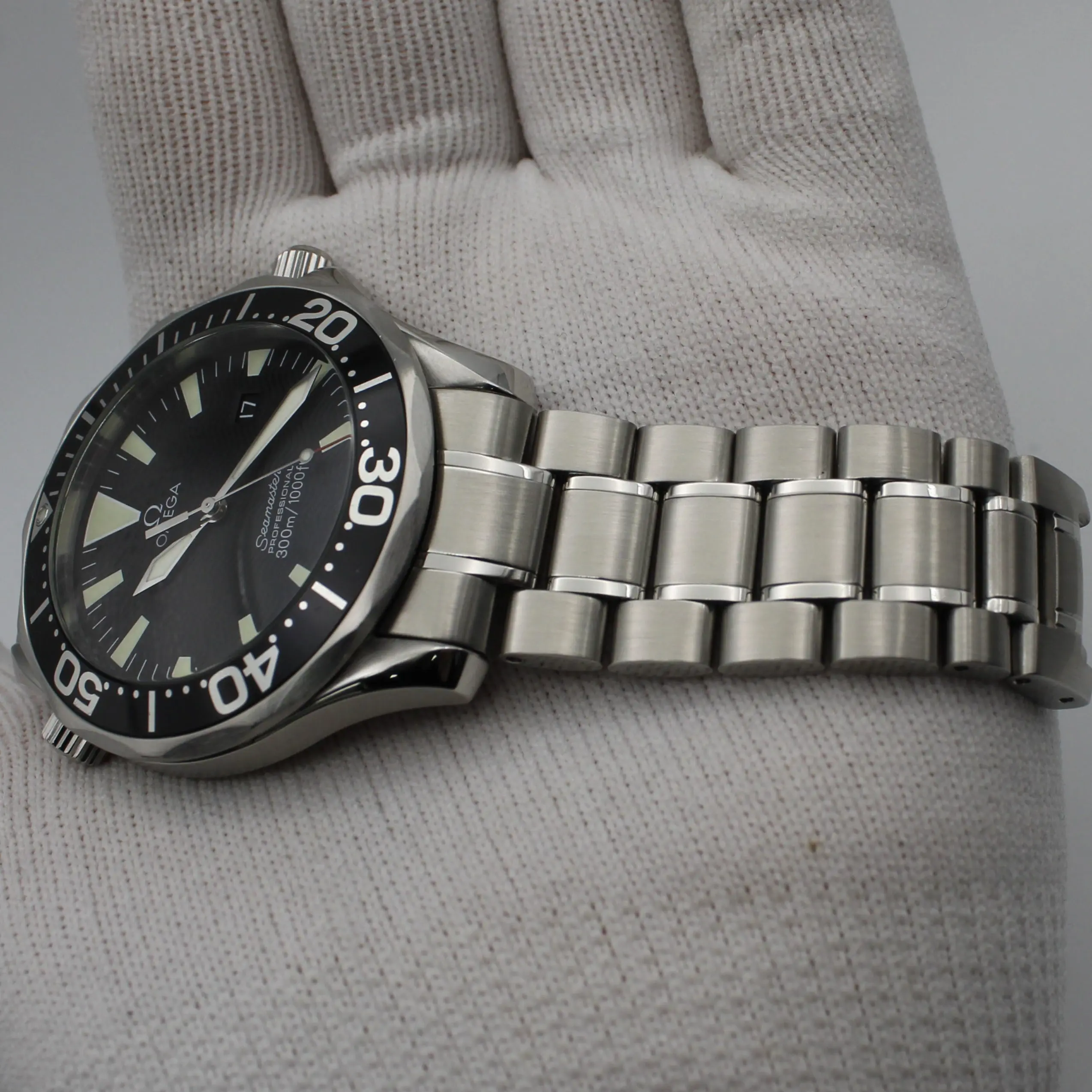 7th image of OMEGA Omega Seamaster 2254.50 Wristwatch, PreOwned condition
